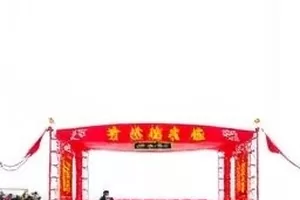 城市夜航片场照外泄事件封面，讨论帖记录