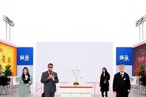 雾港谜案评分波动复盘封面，评分曲线